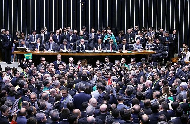 oposição, corruptos, processos, jb, 3