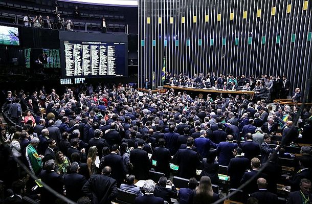 oposição, corruptos, processos, jb, 4