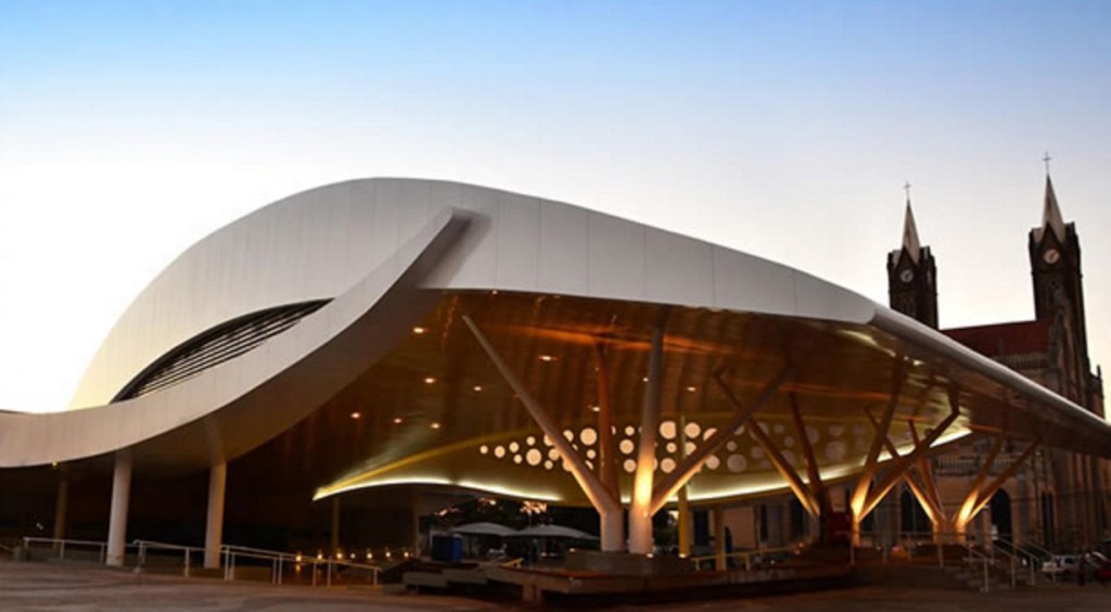 George Ezra – Budapest (Alternative&nbsp;Video)