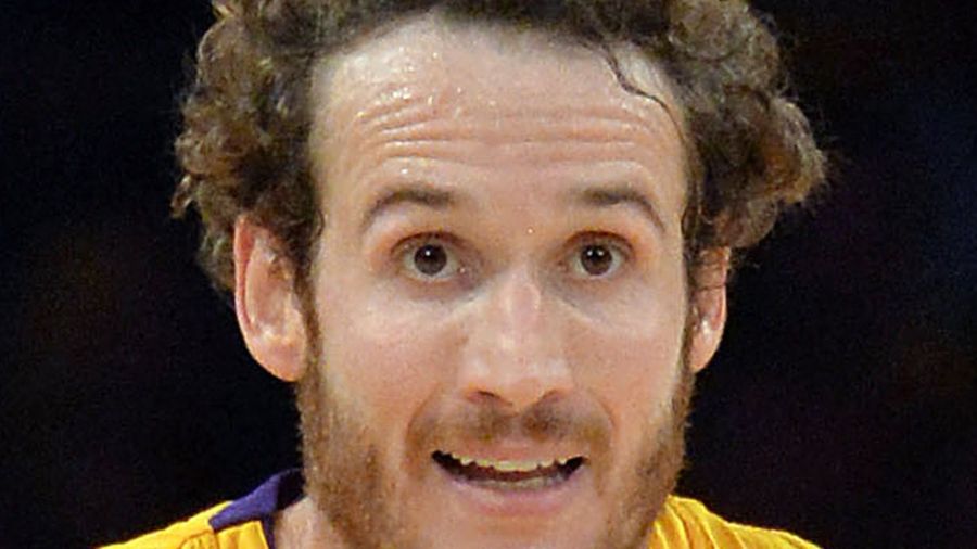 25 de maio - Marcelo Huertas, jogador brasileiro de basquete