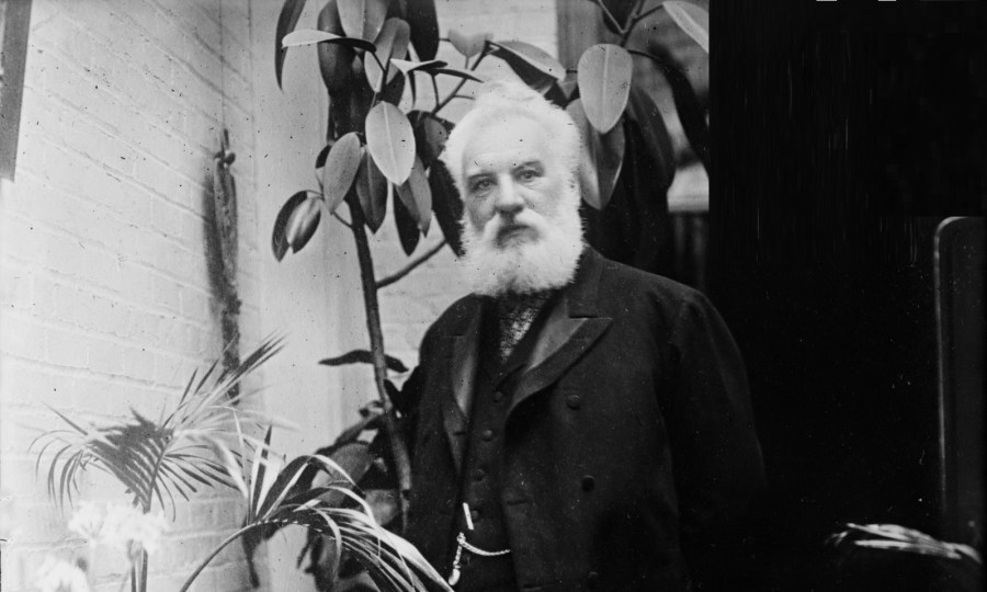 3-de-marco-graham-bell-inventor-britanico