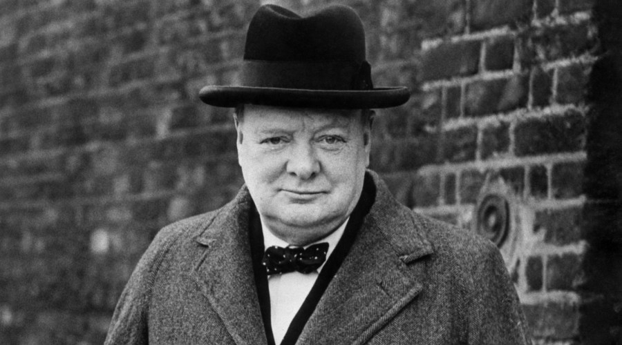 24-de-janeiro-winston-churchill-estadista-militar-escritor-e-politico-britanico