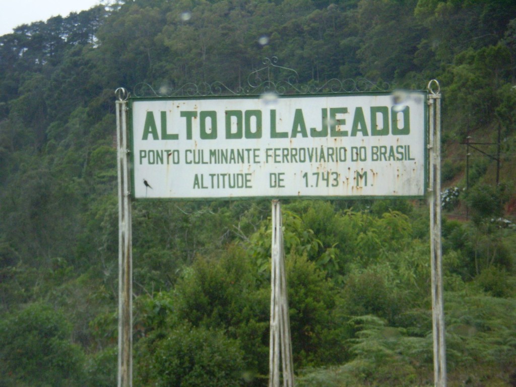 Pink Floyd – The Happiest Days Of Our Lives/Another Brick In The Wall – Part II (Legendado)&nbsp;(300)