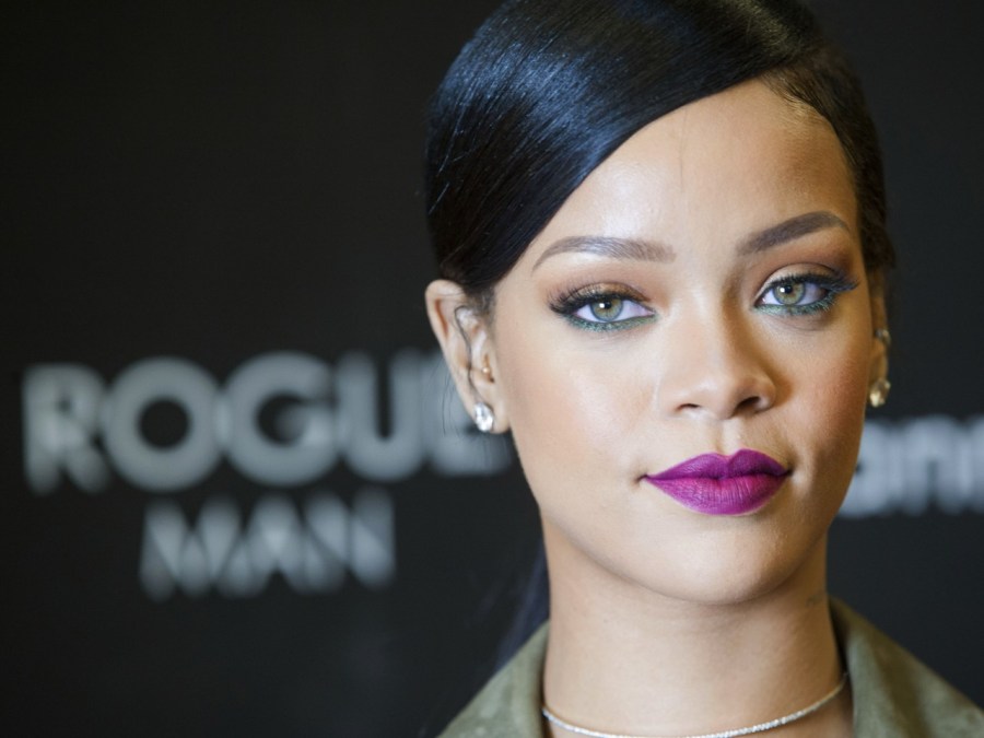 20-de-fevereiro-rihanna-cantora-barbadiana