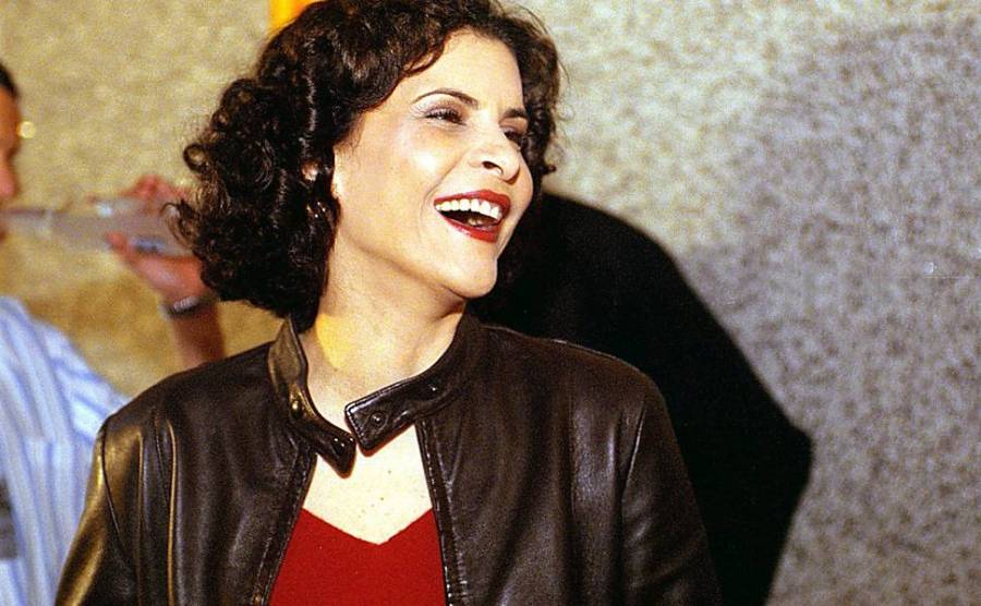 A cantora Marina Lima na cerimônia de entrega do prêmio 7º VMB (Video Music Brasil), da MTV, em 2001