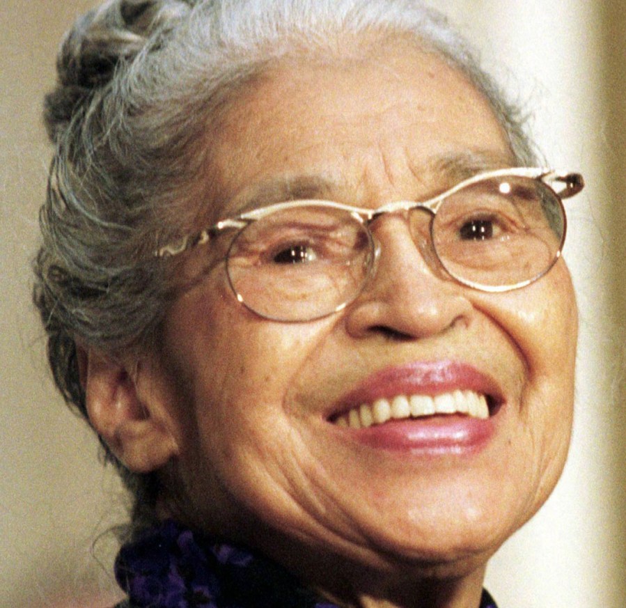 4-de-fevereiro-rosa-parks-ativista-norte-americana