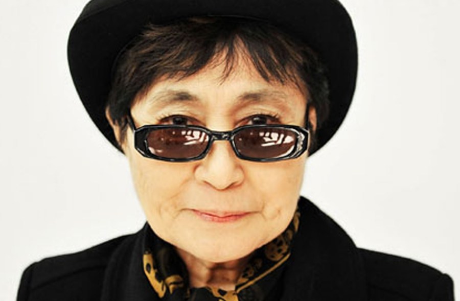 18-de-fevereiro-yoko-ono-cantora-e-artista-plastica-japonesa
