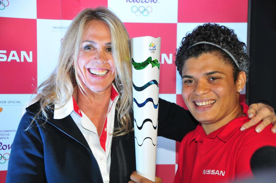 Adriana Araújo, pugilista brasileira com Hortência, nas Olimpíadas do Rio 2016.