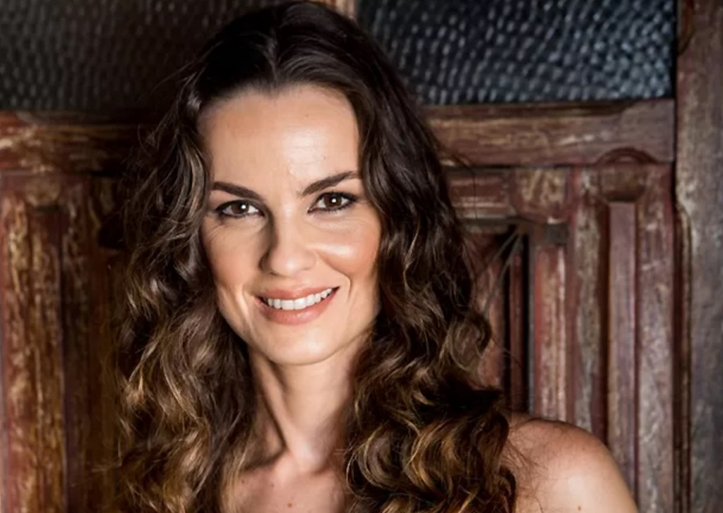 The Voice 2015 Meghan Linsey – Top 6: “Steamroller Blues”