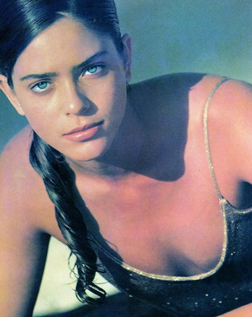 27-de-janeiro-adriana-de-oliveira-modelo-brasileira