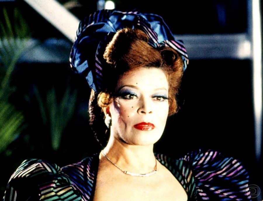 27 de maio - Consuelo Leandro, atriz e humorista brasileira (m. 1999).