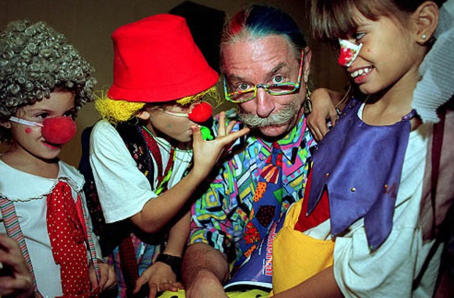 hunter-doherty-patch-adams-com-criancas
