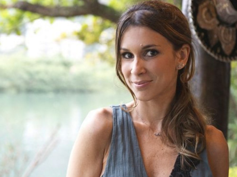 29-de-janeiro-sarah-oliveira-ex-vj-e-apresentadora-brasileira