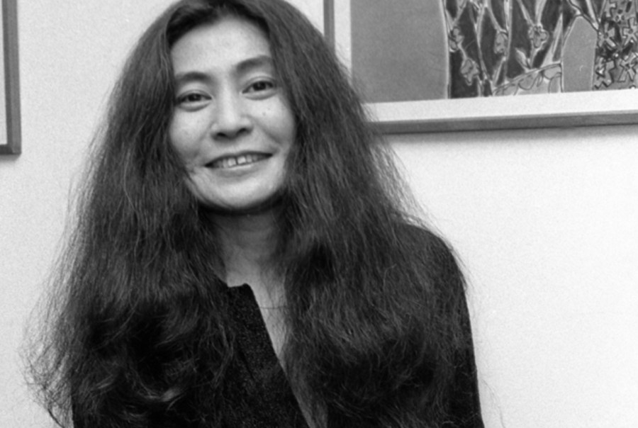 18-de-fevereiro-yoko-ono-cantora-e-artista-plastica-japonesa