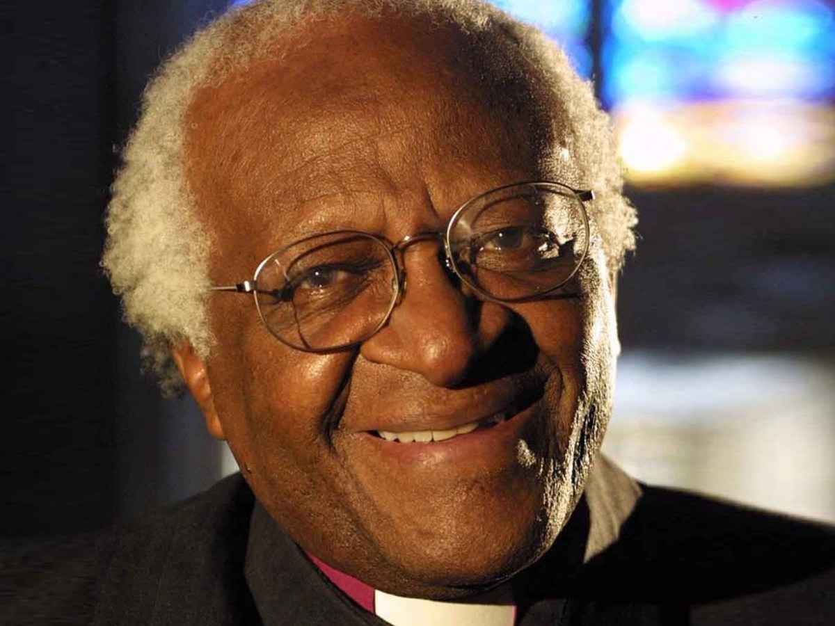 7 de Outubro – Desmond Tutu e Varginha (MG) –&nbsp;2017