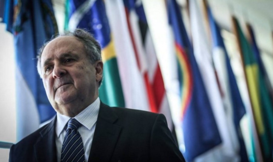 20-de-fevereiro-cristovam-buarque-politico-e-academico-brasileiro