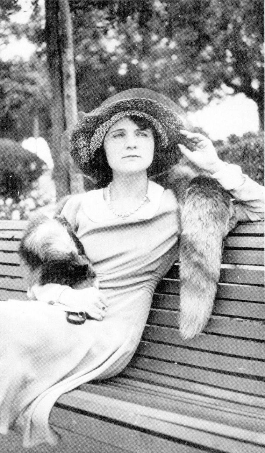 florbela-espanca-banco-da-praca