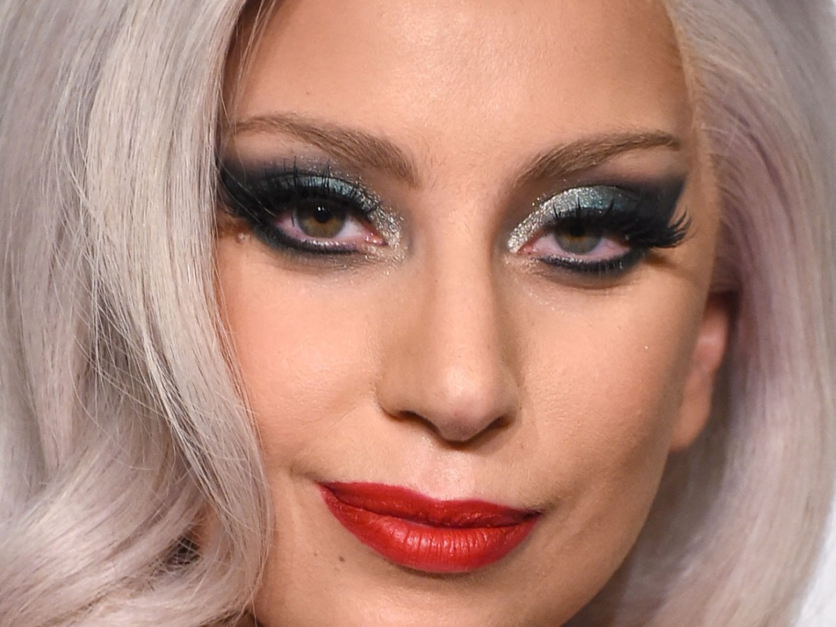 28 de Março – Lady Gaga – Acontecimentos do Dia –&nbsp;2017