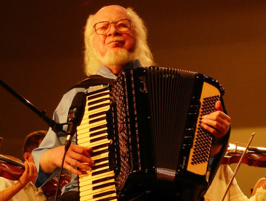 26 de maio - Sivuca, músico brasileiro