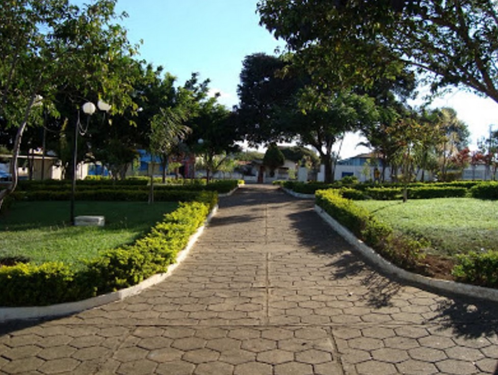 Taylor Swift, Kanye West & 2015 Billboard Music Awards: Real-Time Twitter Chart Rewind Ep.&nbsp;50