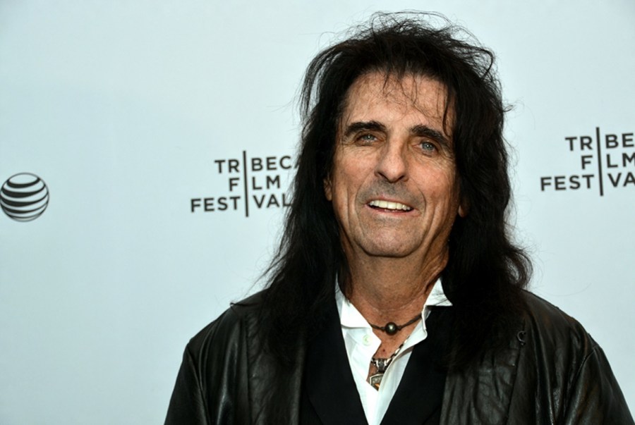 4-de-fevereiro-alice-cooper-musico-estadunidense