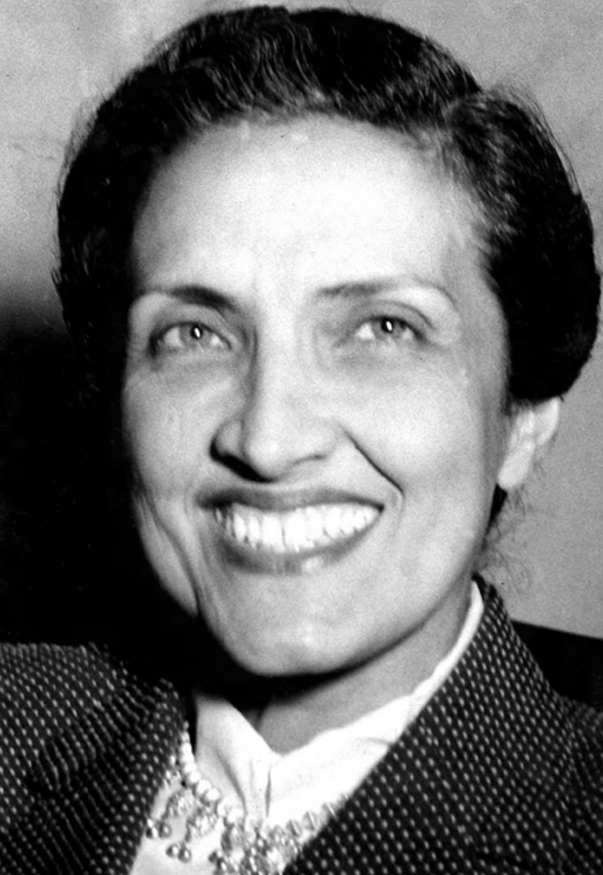 cecilia-meireles-escritora-poetisa-pintora-professora-e-jornalista-sorrindo-close