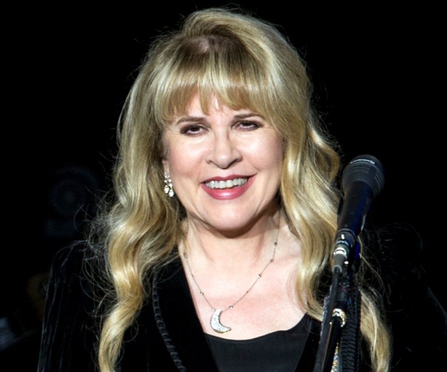 26 de maio - Stevie Nicks, cantora estadunidense