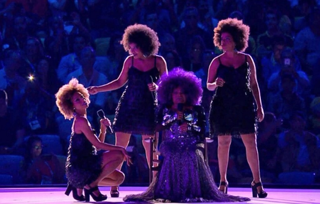 The Voice 2015 – Pharrell, Koryn and Sawyer: “I Don’t Want to Be”