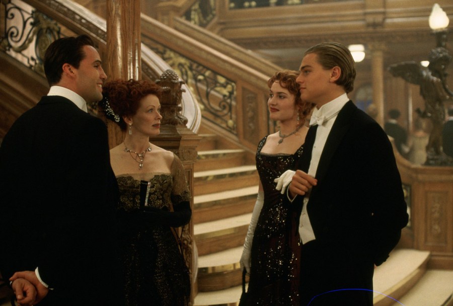 titanic-1997-leonardo-dicaprio-kate-winslet-35