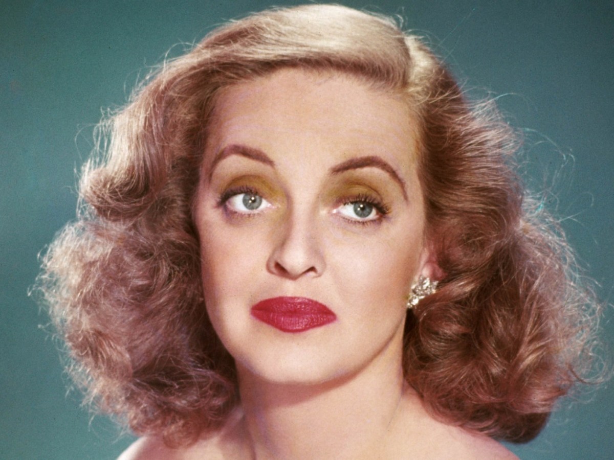 5 de Abril – Acontecimentos do Dia – Bette Davis –&nbsp;2017