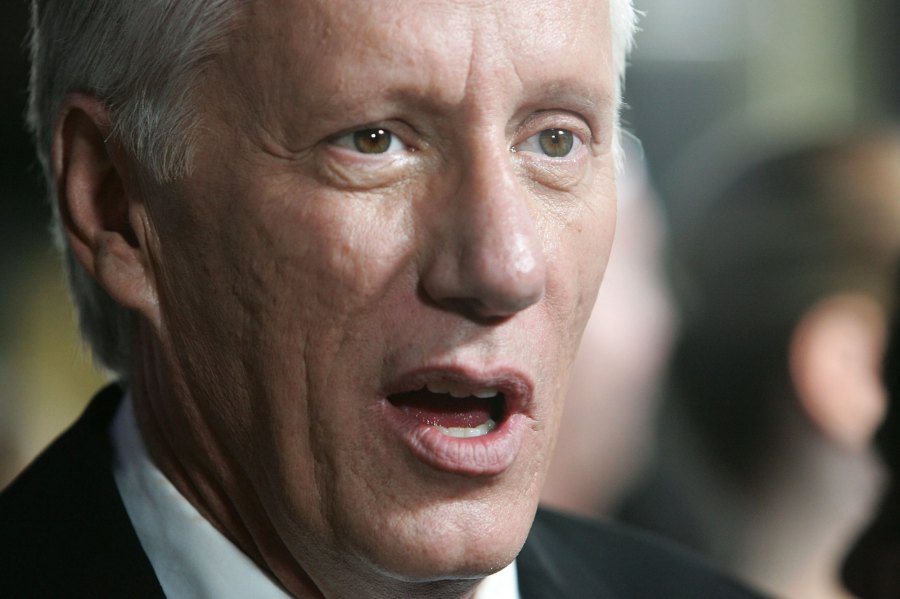 james woods, 18 de abril