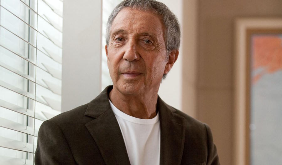 28-de-dezembro-abilio-dos-santos-diniz-e-um-empresario-brasileiro-atual-presidente-do-conselho-de-administracao-da-brf-e-dono-de-12-do-carrefour-brasil