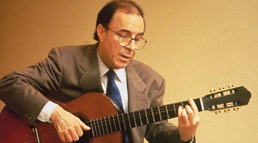 10 de junho - João Gilberto, músico brasileiro