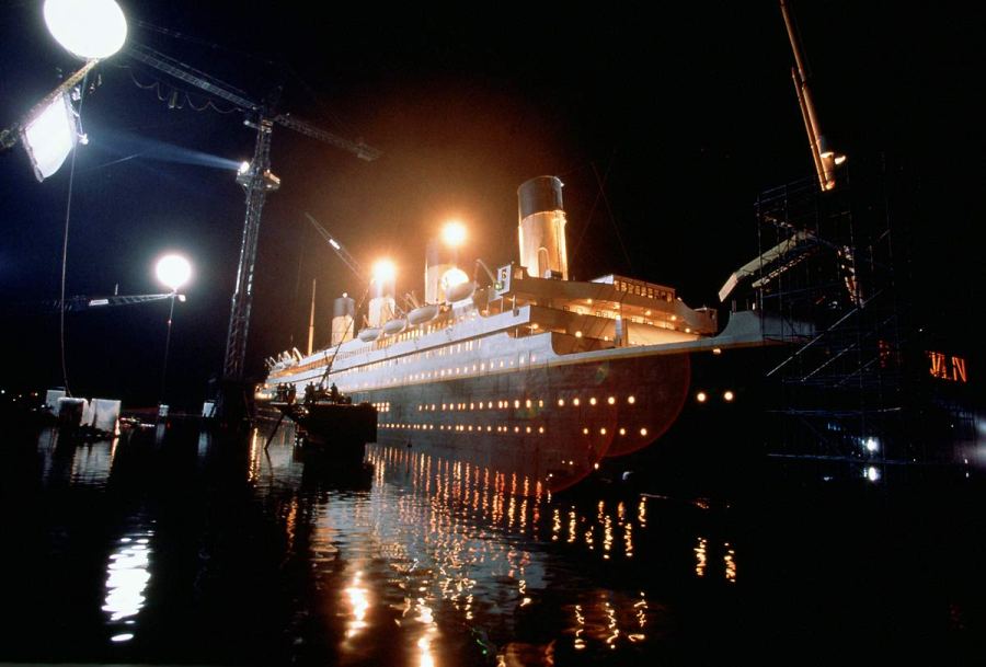 titanic-1997-leonardo-dicaprio-kate-winslet-52