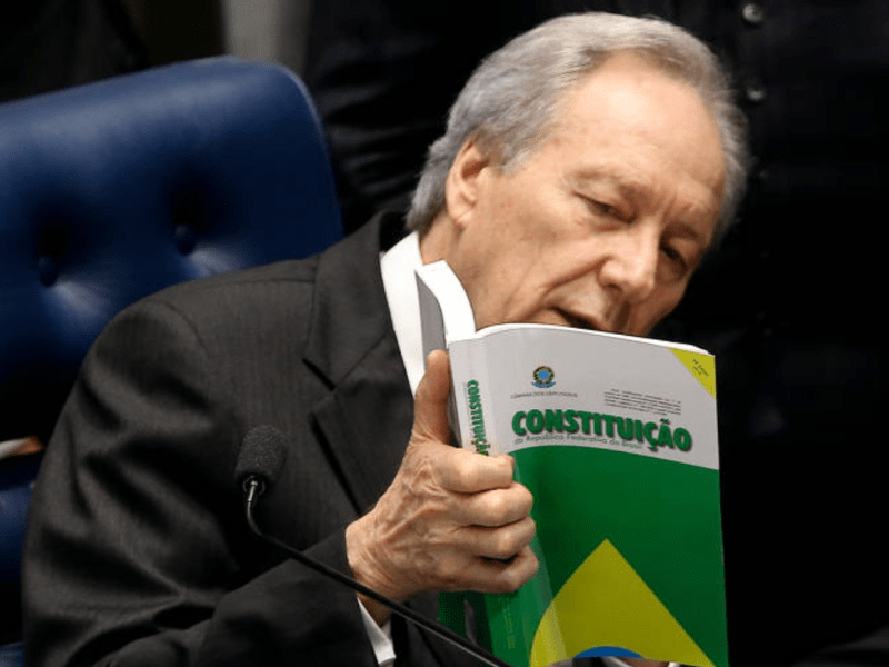 Ministros do STF dizem que Lewandowski já apontou punição para Presidente se houver&nbsp;ruptura